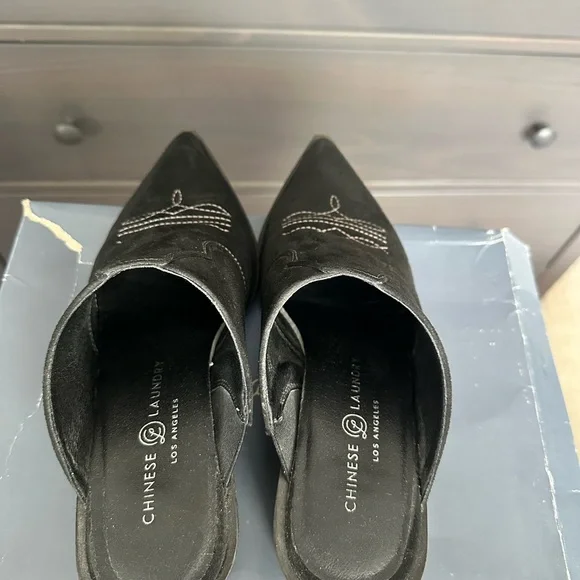 Chinese Laundry Black Embroidered Mules - Picture 3 of 3